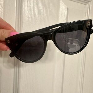 Z SUPPLY “bright eyed” Black Cat-Eye Sunglasses